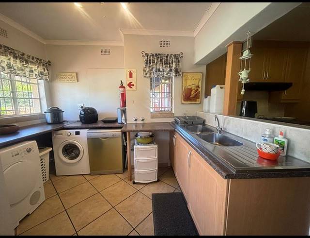 3 BEDROOM HOUSE FOR SALE IN FLORIDA GLEN